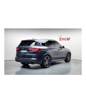 BMW X5 M50i 2022 con Volante a la Izquierda, Caja de Cambios Automática, Cámara Trasera, 53,188 km - Product Image 2