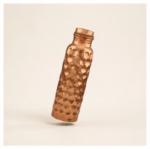 Wholesale Pure <b>Copper</b> <b>Water</b> <b>Bottle</b> Diamond Hammered Antique Finish Jointless Ayurvedic <b>Bottle</b> for Yoga Gym and Office - Product Image 3