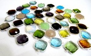 Pendentifs Breloques en Quartz Multicolore Forme Coussin 19mm avec Double Anneau et Connecteurs - Product Image 3