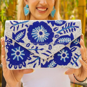 Pochette pliable pour femme en soie perlée faite à la main, avec fermeture magnétique, durable, imperméable, antivol, idéale pour les soirées estivales - Product Image 6