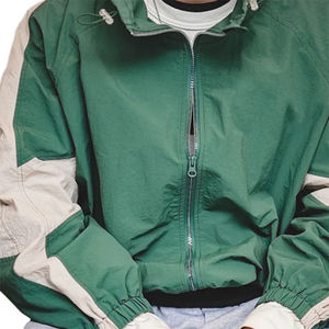Veste coupe-vent imperméable à capuche style streetwear minimaliste et techwear avec patchwork, pantalon de survêtement sportif, réduction sur les achats en gros, faible MOQ - Product Image 1