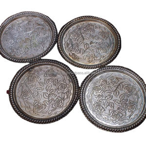 Lot de 4 sous-verres ronds en métal personnalisés au design unique, parfaits pour les mariages et la décoration de la vaisselle du resort, de qualité supérieure - Product Image 1