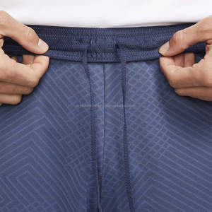 กางเกงกีฬาสีกรมท่าสำหรับผู้ชายกางเกงขาสั้นสีแดงมีแถบด้านข้างแห้งเร็วกางเกงฝึกกีฬากางเกงเอวยางยืดชุดออกกำลังกาย - Product Image 3