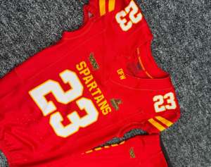 Uniforme de football américain haut de gamme, maillot personnalisé vierge à sublimation, pantalon de jeu à coutures renforcées, tenue professionnelle pour équipe - Product Image 6