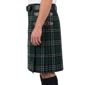 Kilt écossais pour homme, vert et noir à carreaux, kilt plissé traditionnel avec ceinture - Product Image 3