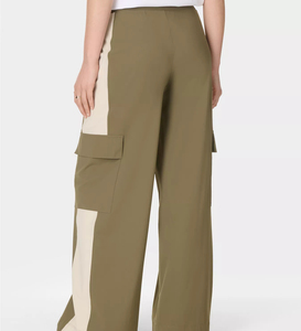 Pantalon de yoga léger et respirant pour femme, de haute qualité, taille mi-haute, coupe droite et large, idéal pour l'entraînement - Product Image 4