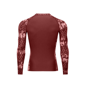 Camiseta de natación anti-UV con estampado de encaje rojo y manga larga para mujer - Product Image 4