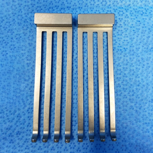Henly Retractor Blades, <b>Set</b> of 2 - Product Image 1