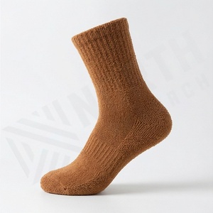 Chaussettes thermiques épaisses pour la maison, douces, confortables, antidérapantes, pour l'hiver, personnalisables en couleur - Product Image 3