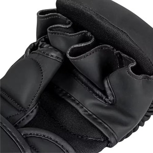 Gants de MMA personnalisés de haute qualité avec logo, en cuir imperméable, fermeture auto-agrippante, unisexes, confortables pour l'entraînement en salle de sport - Product Image 4