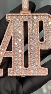 CONCEPTION Colgante de Letra Inicial con Diamante Moissanita VVS1, Chapado en Oro Rosa sobre Plata 925, Apto para Prueba de Diamantes - Product Image 5