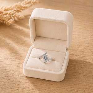 Bague de fiançailles en or massif 10K 14K 18K avec diamant de laboratoire taille émeraude et taille ronde, couleur E, clarté VVS - Product Image 5