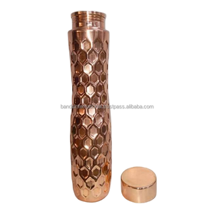 Botella de Cobre Martillado con Acabado Pulido, Hecha a Mano en India, con Beneficios para la Salud, Botella de Metal para Beber Agua - Product Image 5