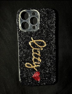 Breloques tendance faites à la main en alliage, personnalisables, durables et imperméables, breloques élégantes perlées pour sacs fourre-tout par Glowin Fashion - Product Image 3