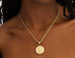 Collar con Colgante de Cadena de Cuerda Chapada en Oro con Diseño de Constelación, Joyería Clásica Unisex para Uso Diario - Product Image 3