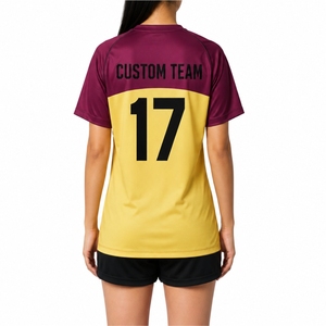 Camiseta deportiva personalizada para mujer, de secado rápido, ligera, atlética, con impresión por sublimación personalizada. - Product Image 2