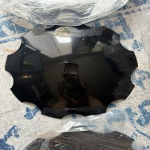 Disco de arado de alta resistencia, ideal para agricultores que buscan herramientas de corte de suelo duraderas y eficientes con resultados comprobados. - Product Image 4