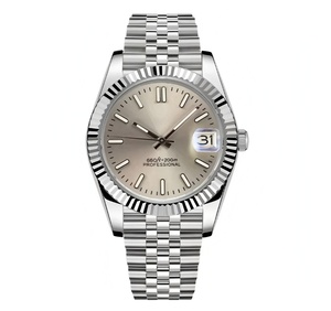 Montre analogique de plongée en acier inoxydable avec bracelet Jubilee gris clair argenté, mouvement Seiko NH35, 36 mm, 39 mm, 50 bars - Product Image 1
