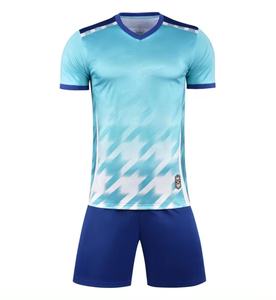 Camiseta de Fútbol Personalizada para Hombre, Uniforme con Diseño de Logotipo Personalizado, Calidad Profesional, 100% Poliéster, Secado Rápido, Transpirable, para Verano - Product Image 3