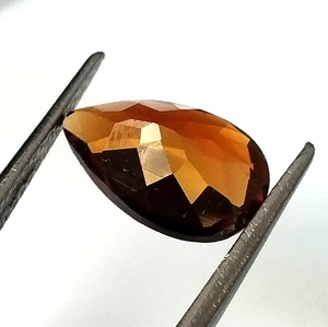 Magnifique tourmaline naturelle brun-orangée de 2,15 carats, taille poire, facettée, pierre précieuse non montée, 7,2 x 11,5 mm, pour la création de bijoux - Product Image 5