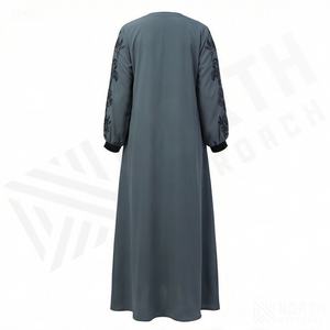 Abaya pour femmes de qualité supérieure, design islamique traditionnel uni, légère, manches longues, longueur maxi, style décontracté pour les occasions quotidiennes - Product Image 2