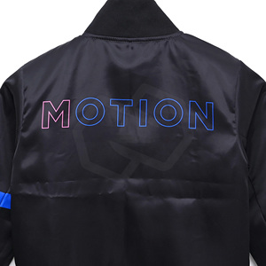 Veste universitaire en satin noir pour homme NIZA GEAR, col montant, boutons sur le devant, manches bleues à rayures, logo personnalisé - Product Image 6
