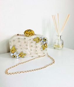 กระเป๋าคลัทช์เรซินสุดหรูกระเป๋าถือผู้หญิงมีรายละเอียดที่สง่างามเพชรดอกไม้กันน้ำสำหรับใช้ในชีวิตประจำวัน - Product Image 2
