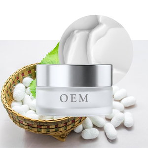 Crème Visage Éclatante avec Acide Tranexamique et Extraits Botaniques – Usine OEM ODM – Correcteur de Taches Brunes – Crème Marque Privée - Product Image 1