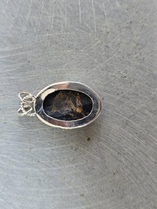 Colgante Ovalado Vintage Hecho a Mano con Turquesa Negra, Plata de Ley 925 Chapada en Oro, Joyería con Piedras Preciosas Naturales, Elegante Regalo para Mujer - Product Image 3