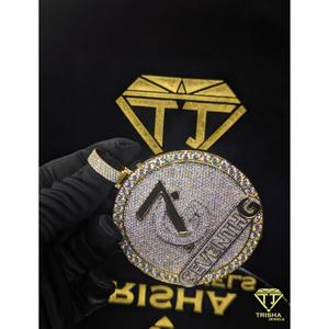 Colgante de lujo estilo hip hop "7G SEVENTH G" con diamante moissanita VVS en plata de ley 925, amuleto personalizado de Trisha Jewels - Product Image 4
