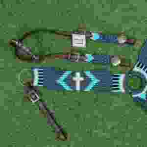 Conjunto de cabezada y pechera de mohair, gris oscuro, azul cielo, beige, con cincha de cuero argentino - Product Image 6