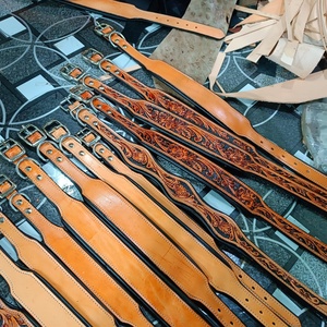 Collier de chien usiné Western Collier de chien en cuir de vache rembourré souple et durable avec design peint à la main et outillage Top grossiste indien - Product Image 3