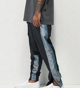 Pantalon de survêtement pour homme à blocs de couleur avec bande latérale, taille élastique et cordon de serrage, décontracté, respirant, en polyester, pour l'automne - Product Image 2