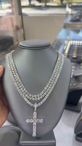Cadena de Eslabones Cubanos de Plata de Ley 925 para Hombre, Estilo Hip Hop, con Corazón y Moissanita Completa, Chapada en Oro de 10K, Certificada por IGI - Product Image 1