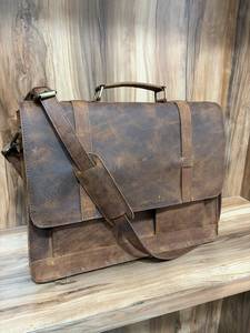 Maletín de Cuero Genuino Vintage para Hombre |   Bolso bandolera para portátil de cuero hecho a mano |   Maletín de Negocios para Oficina |   Logotipo Personalizado OEM OD - Product Image 2