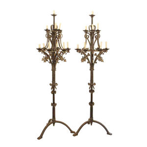 Candelabro de Hierro Forjado Bold Blossom, de Pie, Hecho a Mano, de Alta Calidad, Color y Tamaño Personalizables, Decoración para el Hogar - Product Image 1