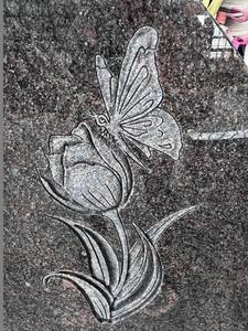 カスタマイズされたアメリカンデザインヒマラヤブルー花崗岩渇望蝶花墓石葬儀記念碑墓石 - Product Image 6