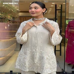 Ensemble de cordons en soie Chanderi de qualité export indienne, d'un aspect magnifique et de couleurs étonnantes, avec broderie, fournisseur d'Inde - Product Image 1