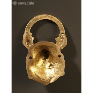 Aldaba de puerta con cara de león de latón pequeño hecho a mano de 3 pulgadas para decoración del hogar y artículos de regalo hechos en la India - Product Image 3