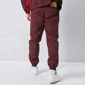 Conjunto Deportivo Personalizado para Hombre con Cremallera, Chaqueta Cortavientos de Poliéster y Nylon con Parches, Pantalones Jogger para Invierno, Tallas Grandes, con Capucha - Product Image 6