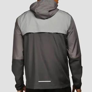 Ensemble de survêtement coupe-vent pour homme, design 2-en-1, doublure en molleton 100% coton, léger, imperméable, avec logo personnalisé - Product Image 2