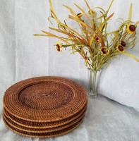Assiettes de chargeur en rotin de haute qualité de 13 pouces pour la table de dîner événements de mariage vente en gros en osier naturel rustique