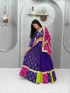 Ensemble Lehenga Choli brodé pour femmes avec dupatta, bordure florale, robe traditionnelle pour mariage, fête, Lehenga Choli indien - Product Image 2