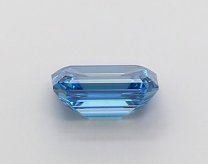 Diamante CVD Azul Intenso Corte Esmeralda de 1.06 Quilates, Claridad VS2, Pulido Excelente, Stock DL9 22500, Gema Cultivada en Laboratorio - Product Image 2