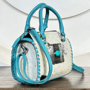 Bolsos de mano tipo bandolera Speedy pequeños de cuero genuino de vaca con pelo, de lujo, con concho de piedra turquesa, para unisex. - Product Image 3