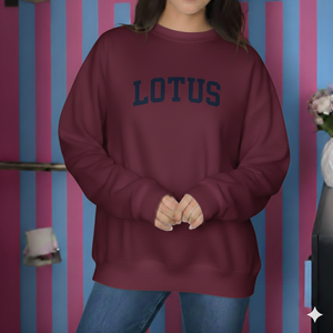 เสื้อสเวตเตอร์คอกลมผู้หญิงลายตัวอักษรสีแดงเลือดหมู ผ้าถักเนื้อฝ้าย เหมาะสำหรับใส่ในฤดูใบไม้ร่วง สไตล์ลำลองสำหรับฤดูใบไม้ร่วงและฤดูหนาว คอเสื้อแบบม็อกเนค - Product Image 1