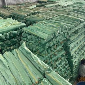 Oferta Especial: Mango de Escoba de Madera de Eucalipto con Película de PVC con Textura de Madera, Agarre Cómodo y Uso Duradero - Product Image 6