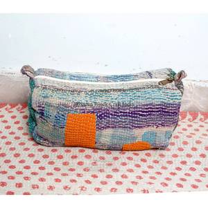 Ensemble de 3 pochettes Kantha vintage faites à la main pour femmes, pochettes à maquillage élégantes, lot de pochettes pour femmes avec fermeture à glissière, vente en gros - Product Image 5