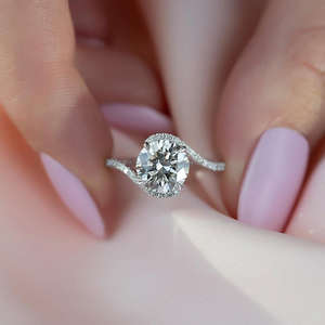 Bague unisexe IGI en or blanc 14 carats, sertie à la main, style vintage, avec diamant taille brillant cultivé en laboratoire, pour mariage, fiançailles, anniversaire ou fête - Product Image 1