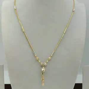 Exquisito Collar Tradicional Chapado en Oro de 22K para Mujer, un Elegante Diseño en Forma de Y con Cuentas Texturizadas de Dos Tonos y Borla Elegante - Product Image 1